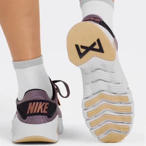 NEW NIKE FREE METCON 4 PREMIUM PURPLE SMOKE DQ4678-500 WOMENS SIZE - 7 - Picture 15 of 16